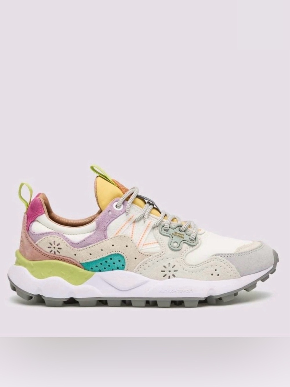 NWT Flower Mountain Yamano 3 Sneakers in White-Lilac